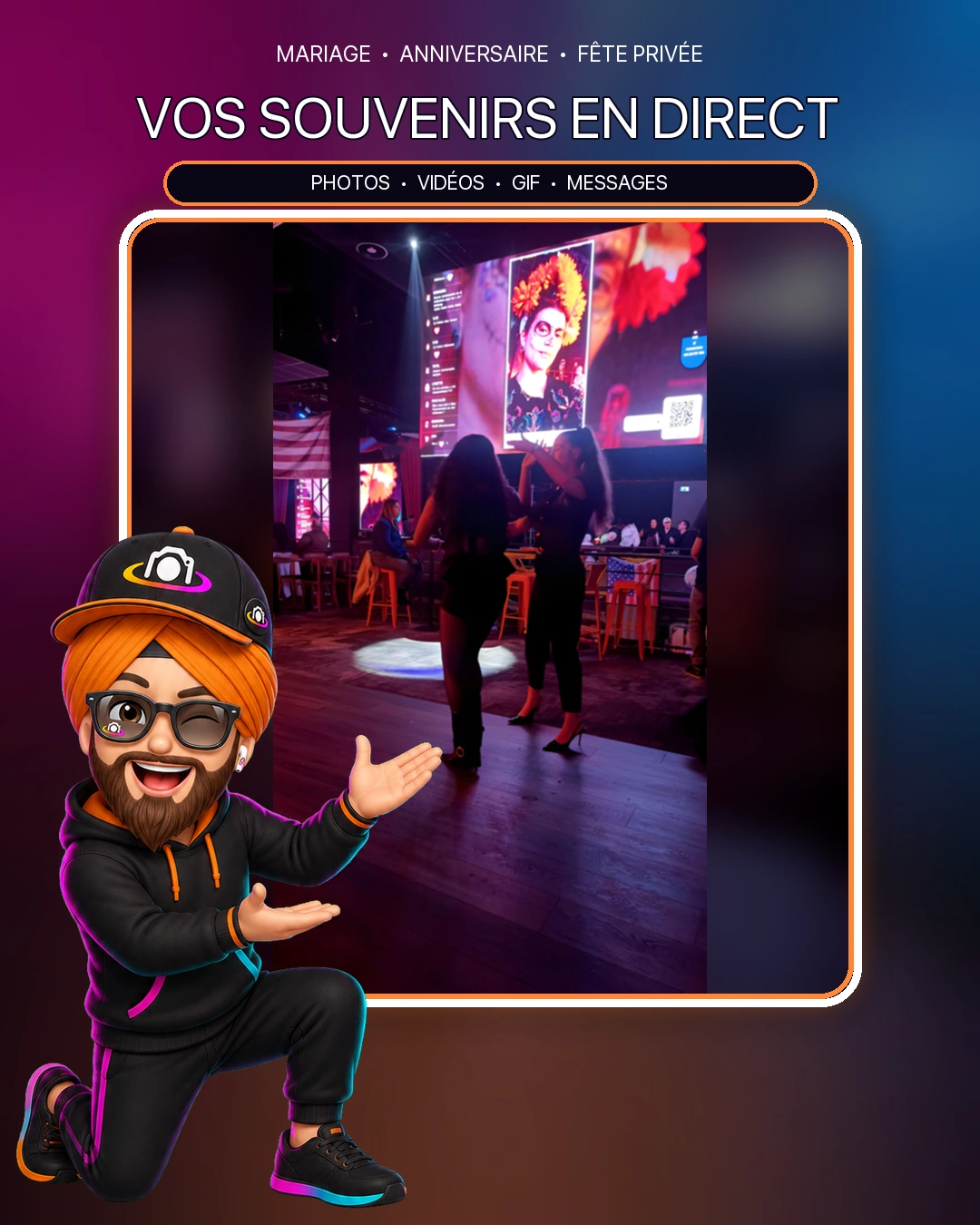 Dos mujeres bailan bajo una pantalla con un retrato y un código QR, dentro de un visual festivo presentado por las mascotas de PhotoSharing.